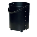 Schwarzer Holzkorb mit Rollen aus regeneriertem Leder