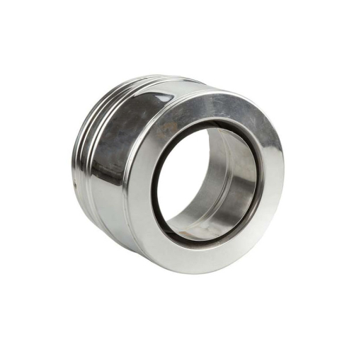 Das Bild zeigt das Schiedel Doppelwandfutter DN 180mm kurz für ICS DN 200mm, ein zylindrisches Bauteil aus Metall mit einer glänzenden Oberfläche und mehreren Ringen, das für die Installation in Schornsteinsysteme als Verbindungselement dient.