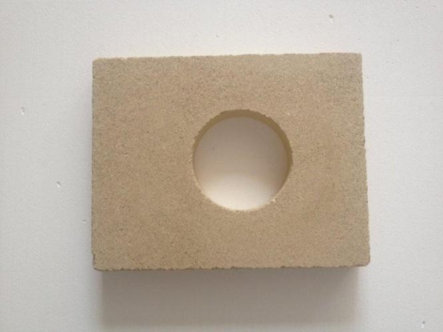 Vermiculite Platte 17x22x3cm mit Loch Feuerleitblende