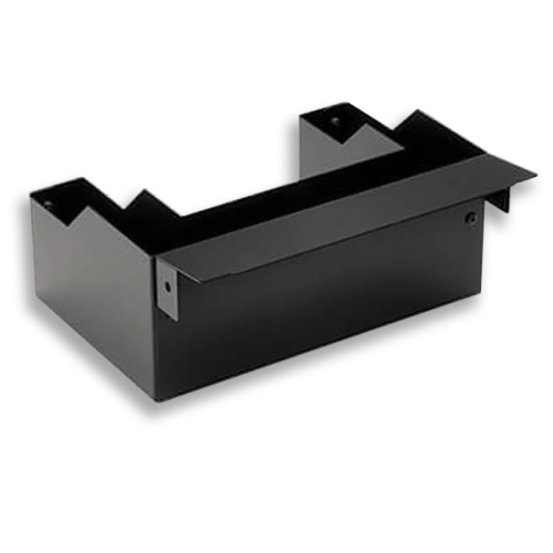 Das Bild stellt den Aschekasten Schwarz für Pelletöfen ECO von MCZ dar. Dieses Zubehörteil für einen Pelletofen ist ein Behälter, der zur Aufnahme von Asche dient. Es ist in der Regel direkt unter dem Verbrennungsbereich des Ofens platziert und erleichtert die Entfernung und Entsorgung der Asche. Das Produkt ist schwarz, rechteckig und aus Metall gefertigt, mit einer abgewinkelten Vorderseite für einfacheres Entleeren.